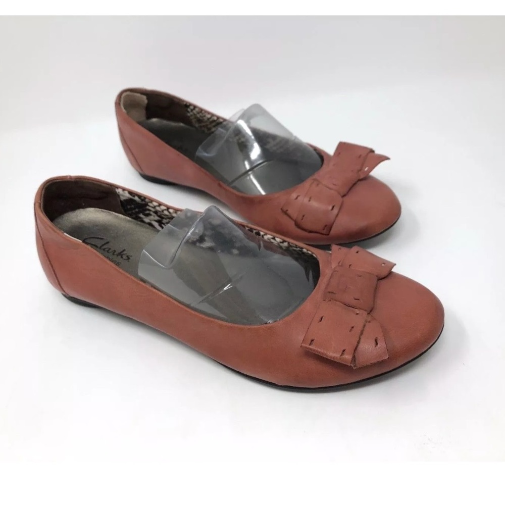 Clarks Leather Bow Ballet Flat Salmon Pink Women